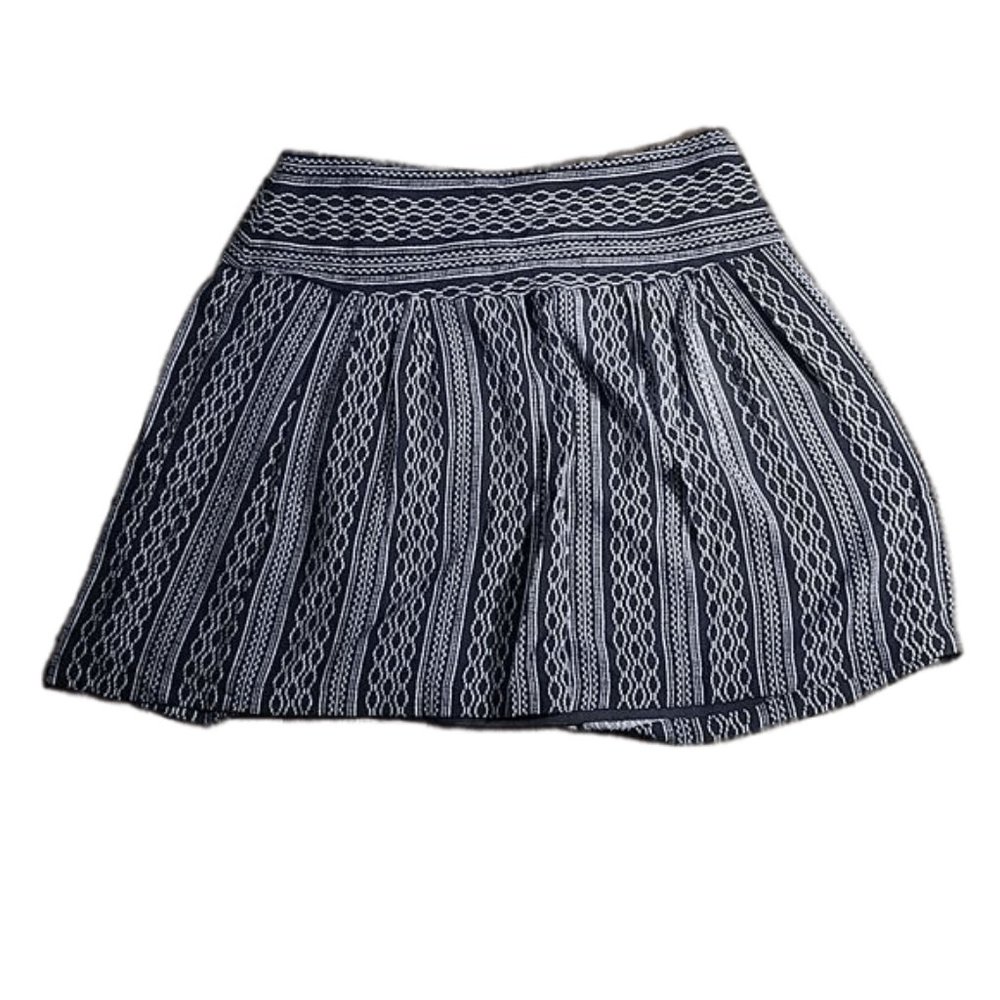Dress Barn Black and White Pattern Mini Skirt 18" Length Size 12 Boho